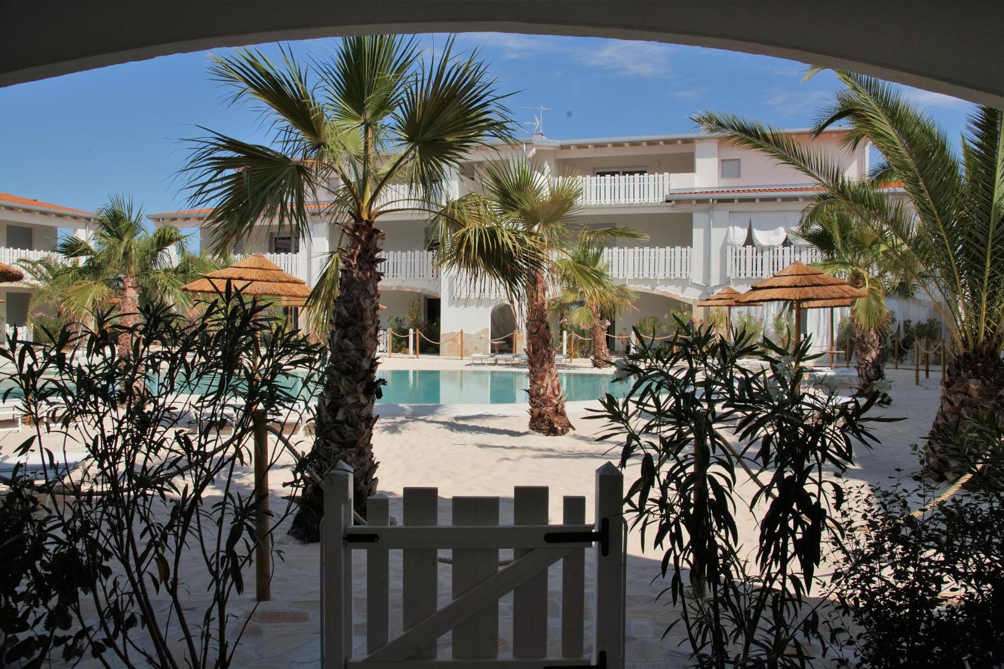 Cala Blu Residence Con Piscina-Centralissimo Jesolo Extérieur photo