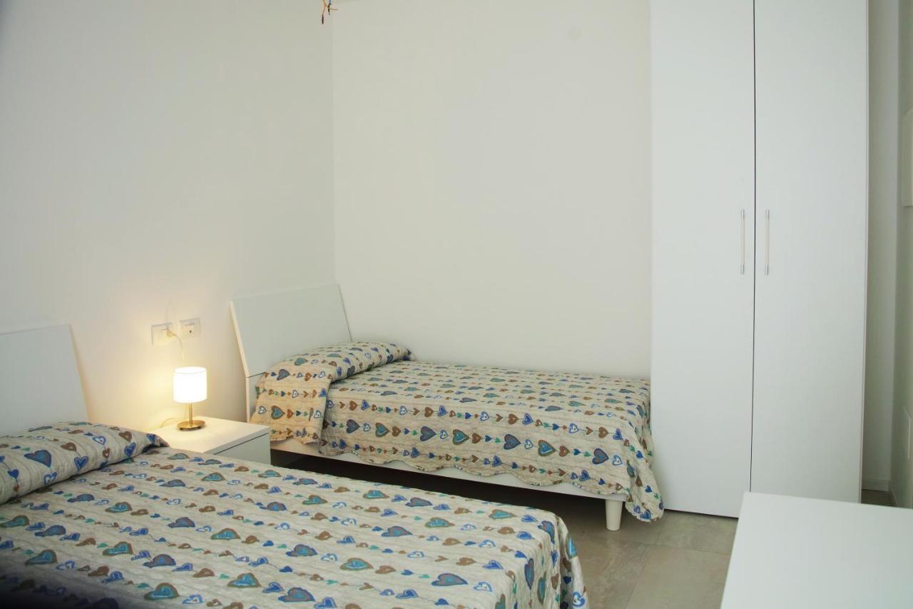 Cala Blu Residence Con Piscina-Centralissimo Jesolo Extérieur photo